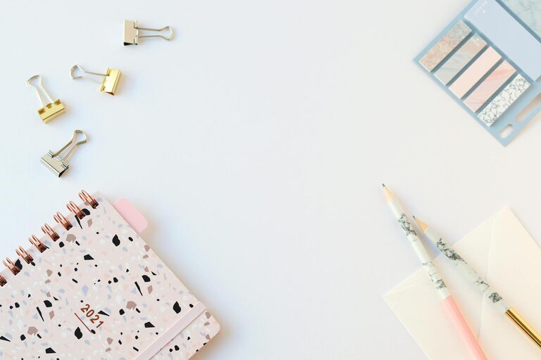 Beginner Guide to Bullet Journaling: Organize Your Life Creatively